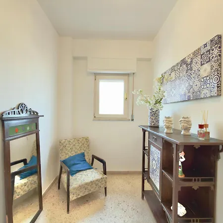 Merlo Homes Attico 公寓 *